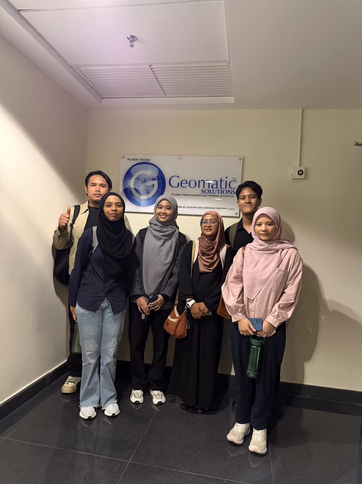 Student visit group photo 1